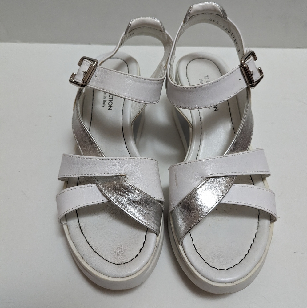 TJ Collection Handmade In Italy Womens Sz 38/37.5 White Wedges Leather Sandals
